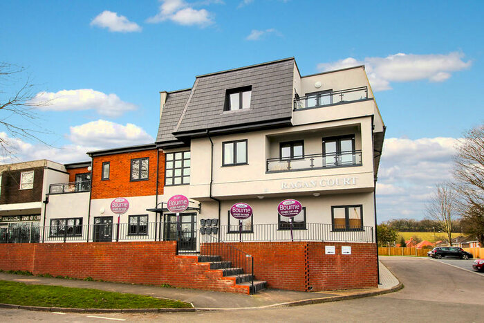 1 Bedroom Apartment To Rent In Raven Square, Alton, Hampshire, GU34