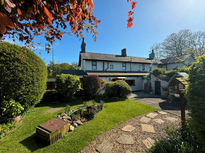 2 Bedroom Cottage For Sale In Preston New Road, Westby With Plumpton, PR4