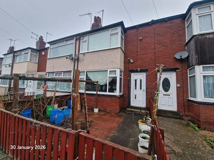 2 Bedroom Terraced House For Sale In Longroyd Street North, Leeds, LS11