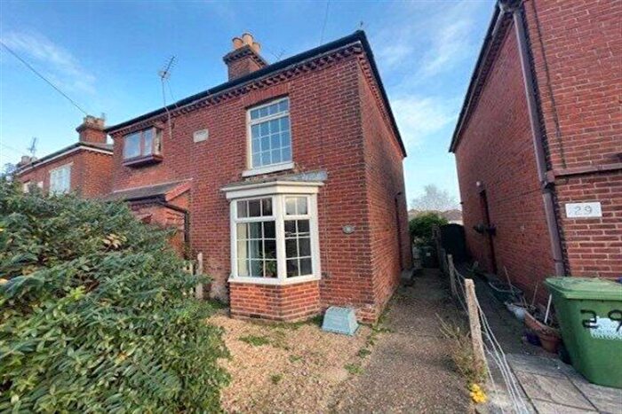 2 Bedroom Semi-Detached House To Rent In Firgrove Road, Southampton, SO15