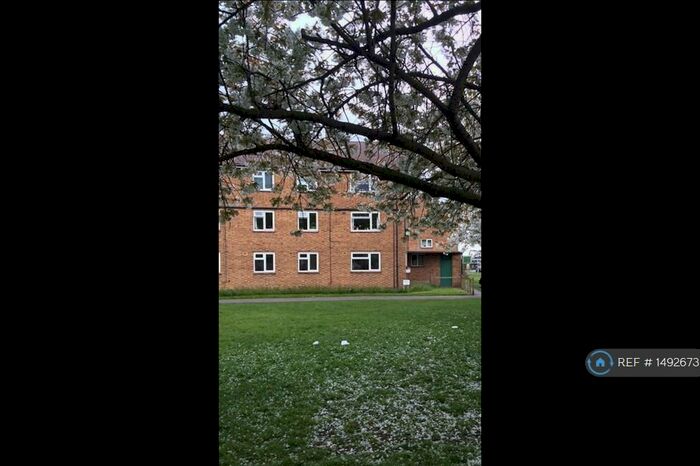 3 Bedroom Flat To Rent In Anstey Way, Trumpington, Cambridge, CB2