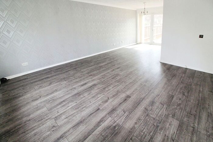 3 Bedroom Terraced House For Sale In Holystone Avenue, Blyth, NE24