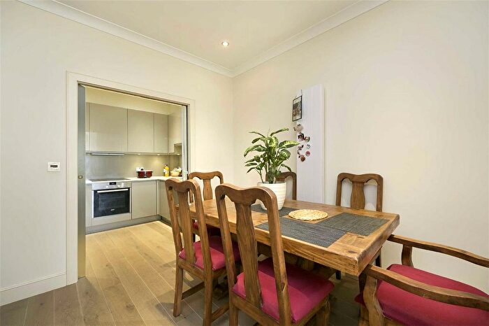 1 Bedroom Flat To Rent In High Street, Teddington, TW11
