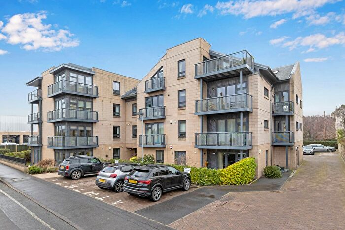 3 Bedroom Flat For Sale In / Craighall Gardens, Trinity, Edinburgh, EH6