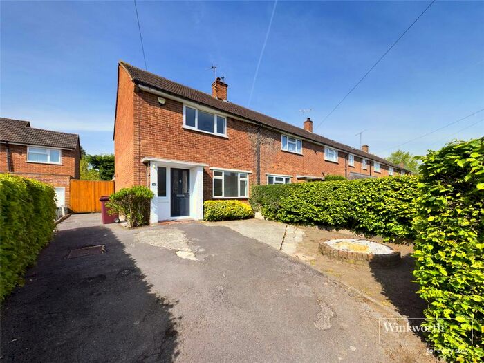 2 Bedroom End Of Terrace House To Rent In Ashampstead Road, Reading, Berkshire, RG30