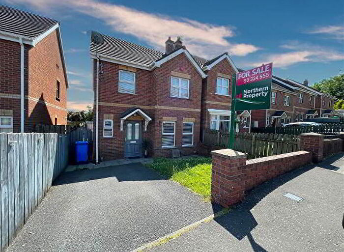 3 Bedroom Semi-Detached House For Sale In Wolfhill Manor, Belfast, BT14
