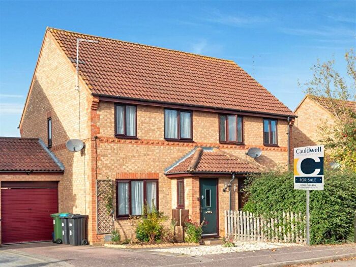 3 Bedroom Semi-Detached House For Sale In Bernstein Close, Browns Wood, Milton Keynes, MK7