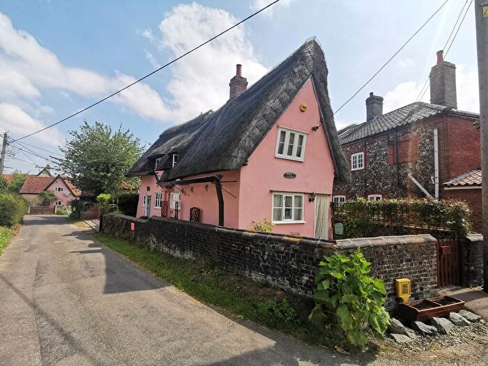 2 Bedroom Cottage To Rent In Bank Street, Pulham Market, IP21