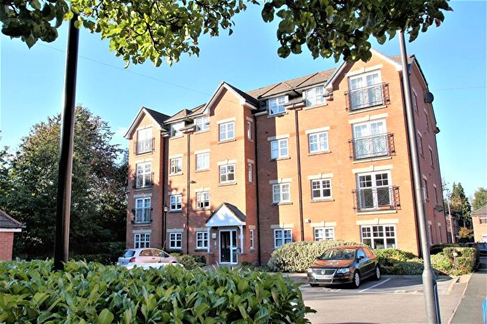 2 Bedroom Apartment To Rent In The Quadrant, East Didsbury, M19