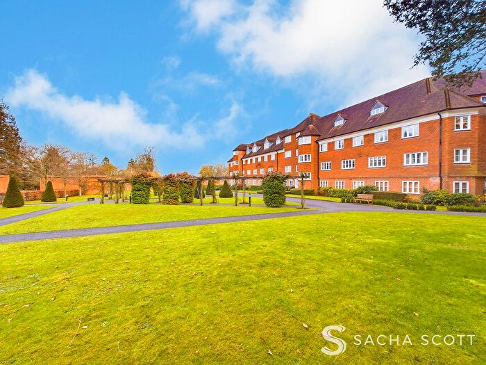 2 Bedroom Flat To Rent In Elizabeth Drive, Elizabeth House Elizabeth Drive, SM7