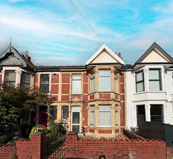 3 Bedroom Terraced House For Sale In Grove Park Road, Brislington, Bristol, BS4