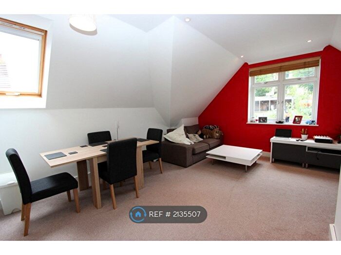 1 Bedroom Flat To Rent In Brighton Road, Purley, CR8