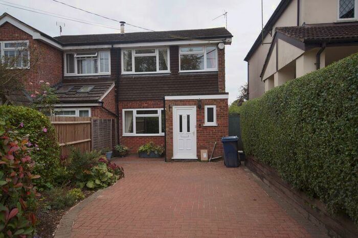 3 Bedroom Semi-Detached House To Rent In Sixty Acres Road, Prestwood, HP16