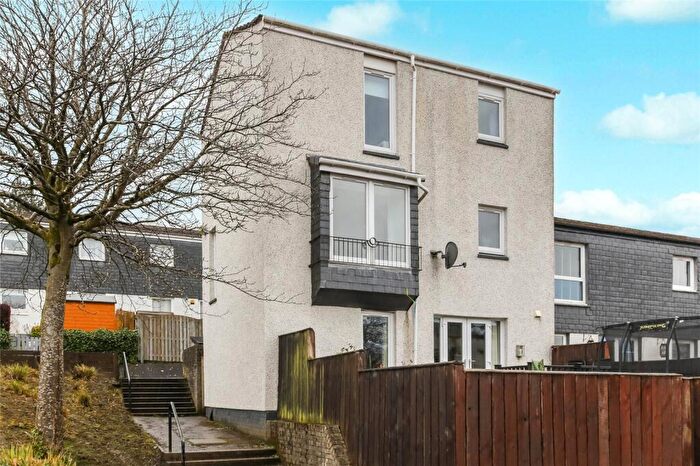4 Bedroom End Of Terrace House For Sale In Parksail Drive, Erskine, Renfrewshire, PA8