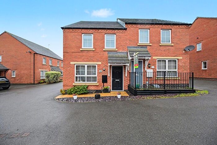 3 Bedroom Semi-Detached House For Sale In Sedge Road, Coton Meadows, Rugby, CV23