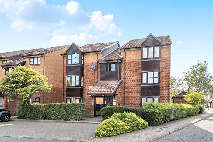 Studio For Sale In Conifer Way, North Wembley, Wembley, HA0