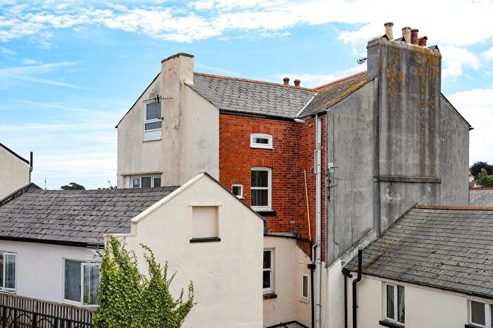 1 Bedroom Apartment For Sale In Regent Street, Dawlish, EX7