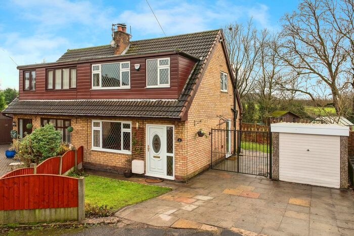 3 Bedroom Semi-Detached House For Sale In Hebden Avenue, Culcheth, Warrington, Cheshire, WA3