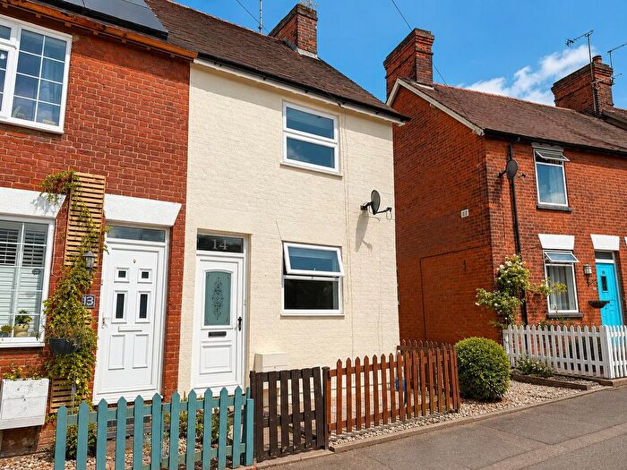 2 Bedroom End Of Terrace House To Rent In Stoney Common, Stansted, CM24