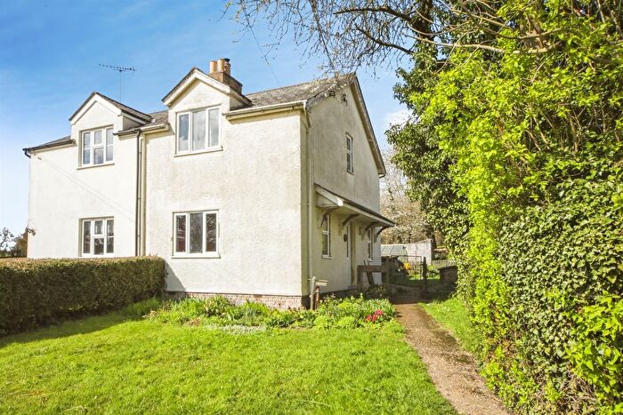 2 Bedroom Semi Detached House For Sale In Middlewood Cottages, Offton, Ipswich, IP8