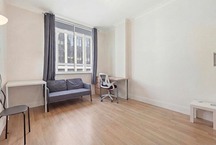 1 Bedroom Flat For Sale In Chicheley Street, County Hall, SE1