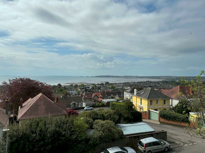 2 Bedroom Flat To Rent In Penlan Crescent, Uplands, SA2