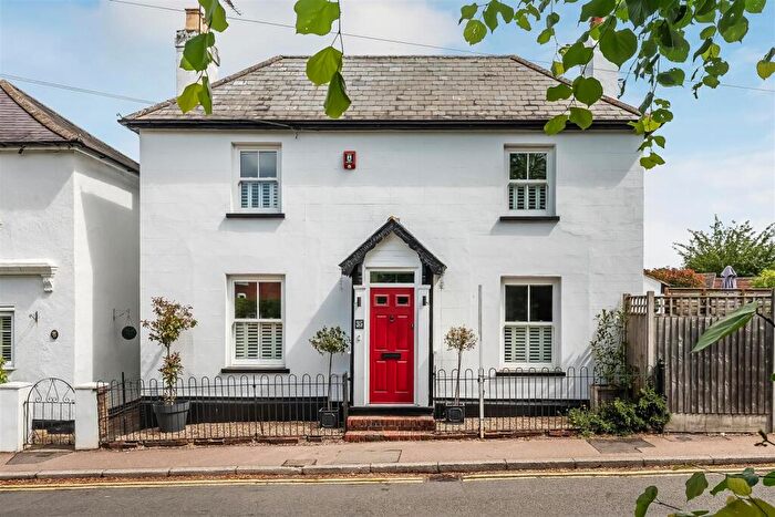 3 Bedroom Detached House For Sale In Highlands Road, South Leatherhead, KT22