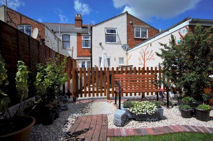 3 Bedroom House To Rent In Seymour Road, Linden, GL1