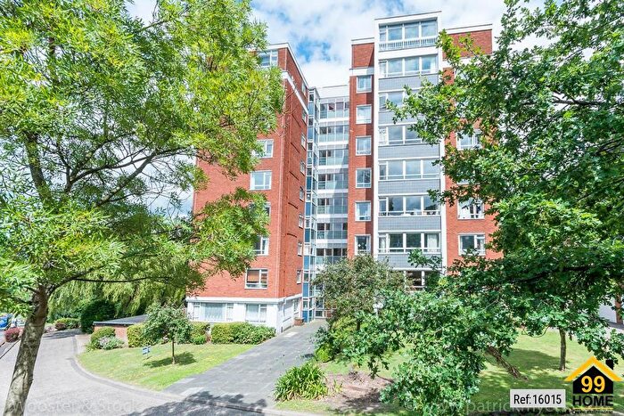 2 Bedroom Apartment For Sale In Sydenham Rise, Forest Hill, Greater London, SE23