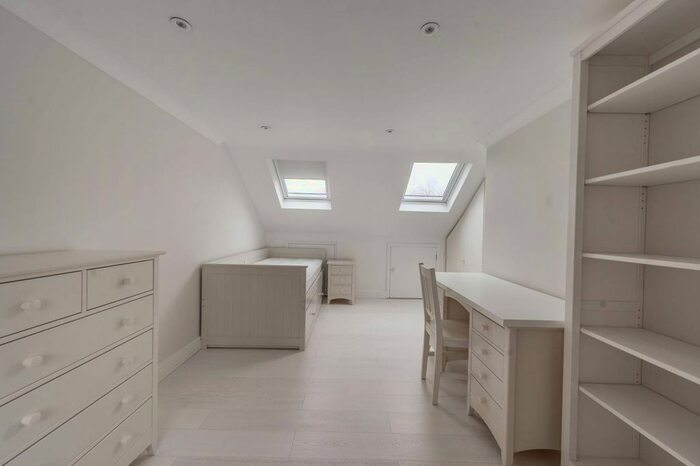 3 Bedroom Property To Rent In Belmont Road, Harrow, HA3