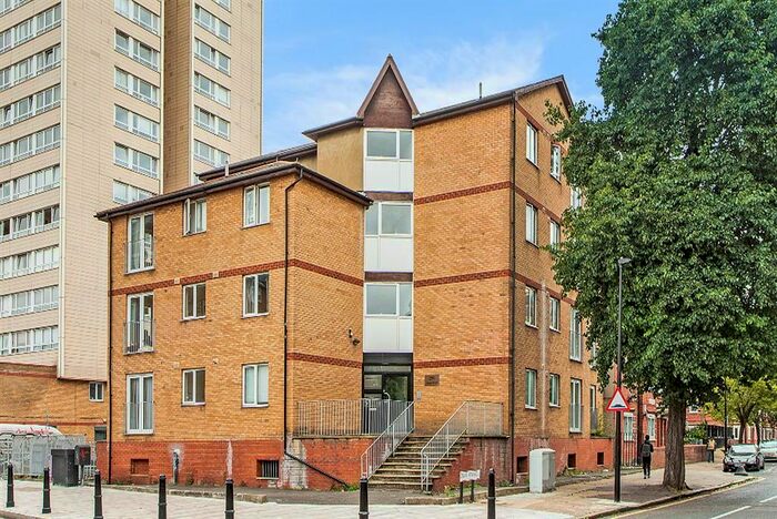 1 Bedroom Flat To Rent In Globe Road, London, E2
