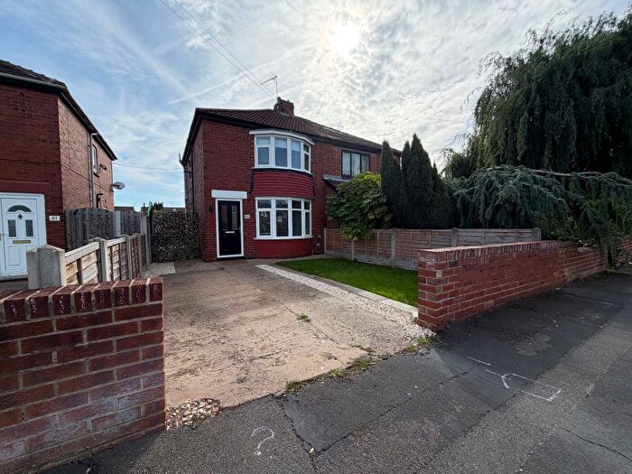 2 Bedroom Semi Detached House To Rent In St. Martins Avenue, Doncaster, DN5