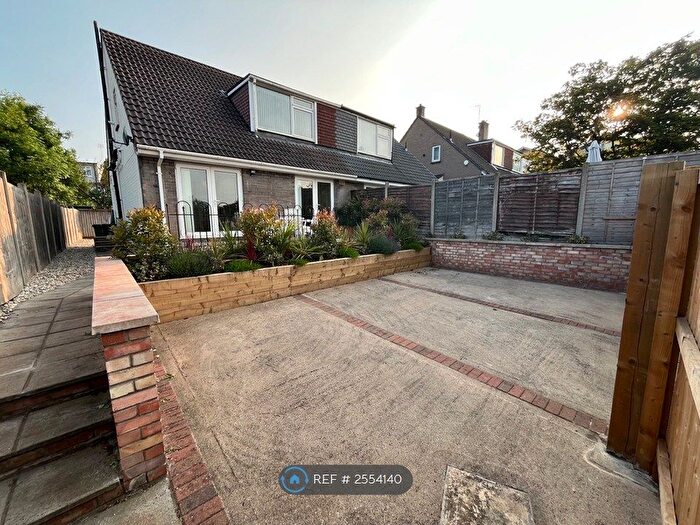 4 Bedroom Semi-Detached House To Rent In Stanbridge Close, Bristol, BS16