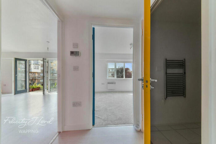 1 Bedroom Flat For Sale In Stepney Way, London, E1