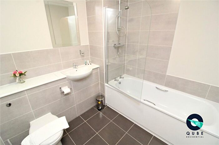 2 Bedroom Flat To Rent In Adelphi Wharf B, Adelphi Street, Salford, Greater Manchester, M3