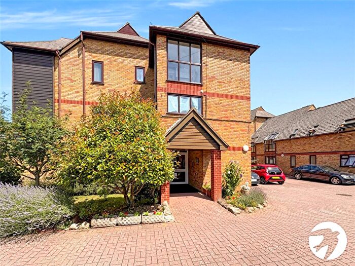 1 Bedroom Flat To Rent In Canterbury Road, Sittingbourne, Kent, ME10