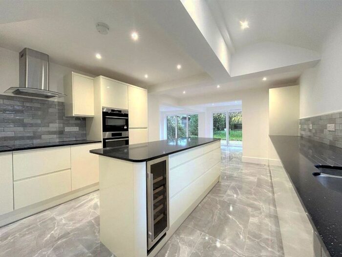 5 Bedroom Detached House To Rent In College Road, College Town, Sandhurst, Berkshire, GU47