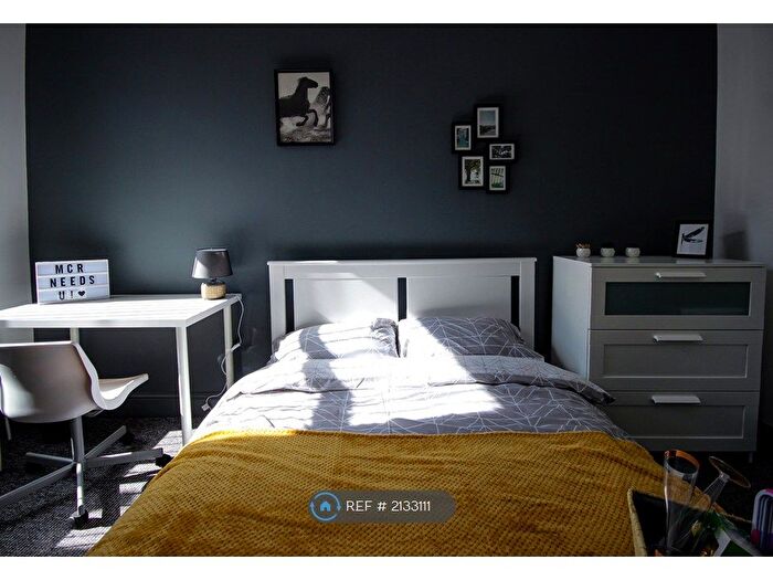 5 Bedroom Terraced House To Rent In Beeley Street, Salford, M6