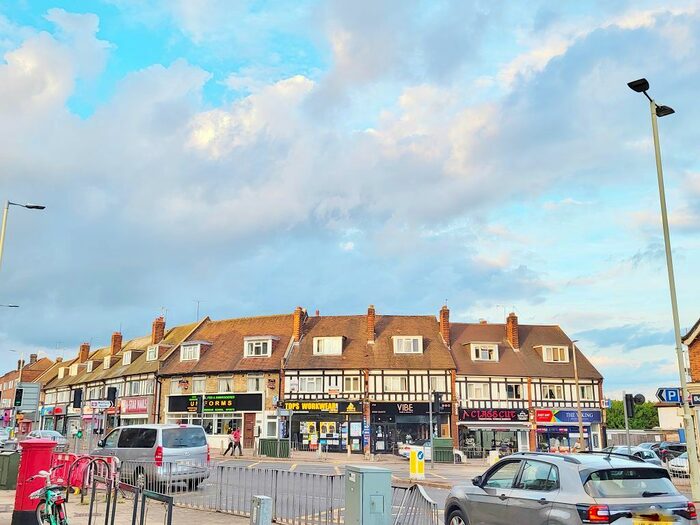 2 Bedroom Flat To Rent In St Albans Road, Watford, WD24