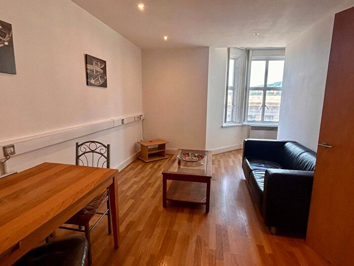 1 Bedroom Flat To Rent In Castle Buildings, SA1
