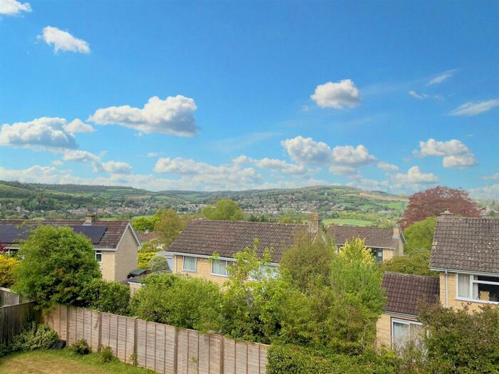 4 Bedroom Detached House For Sale In Hantone Hill, Bathampton, Bath, BA2