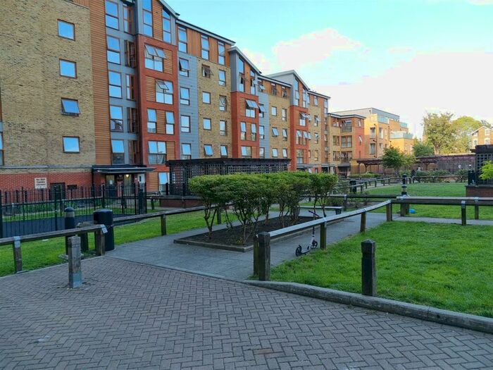 2 Bedroom Apartment To Rent In A Campbell Road, Croydon, CR0