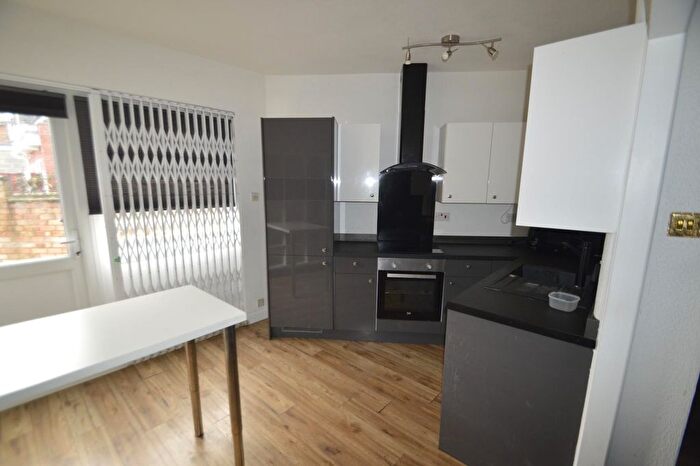 3 Bedroom End Of Terrace House For Sale In Downing Road, Dagenham, RM9