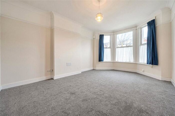 1 Bedroom Flat For Sale In Samos Road, Penge, London, SE20