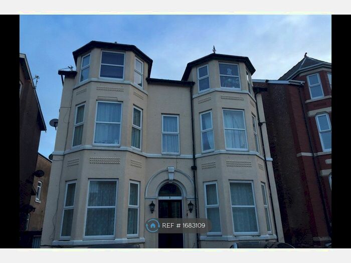 2 Bedroom Flat To Rent In Irving Street, Southport, PR9