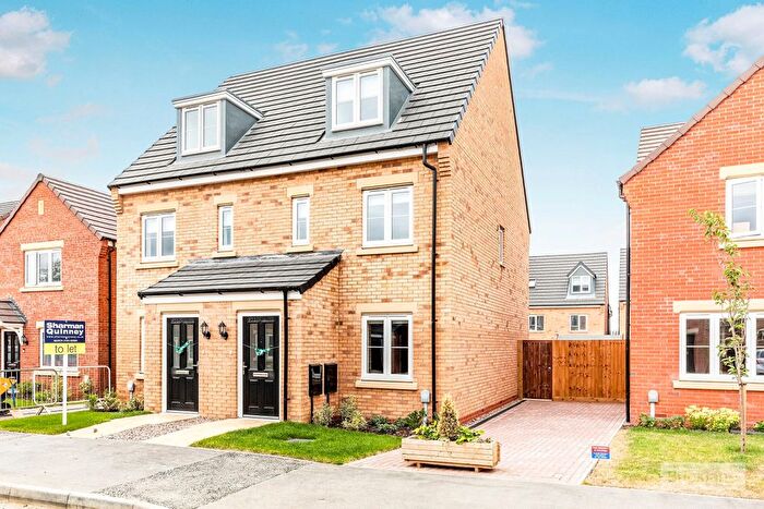 3 Bedroom Semi-Detached House To Rent In Fillenham Way, Chatteris, PE16