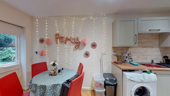 4 Bedroom Terraced House To Rent In Weston Avenue, Nottingham, NG7