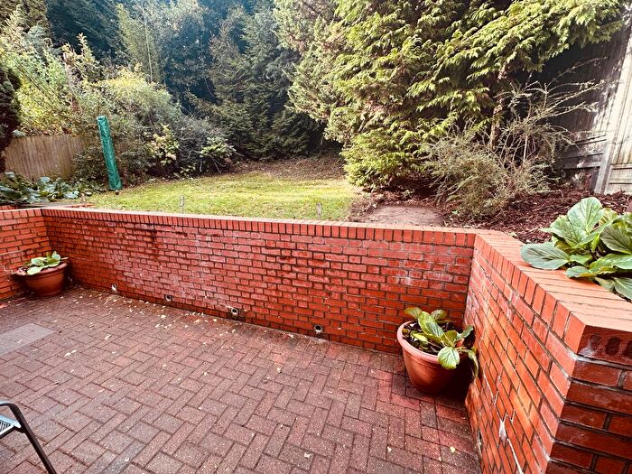 3 Bedroom Flat To Rent In Whitehall Park, London, N19