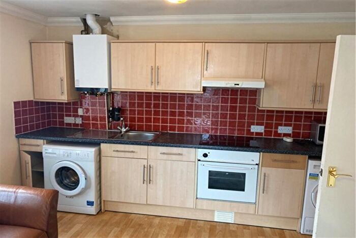 2 Bedroom Flat To Rent In Bedroom Flat In Bournemouth, BH1