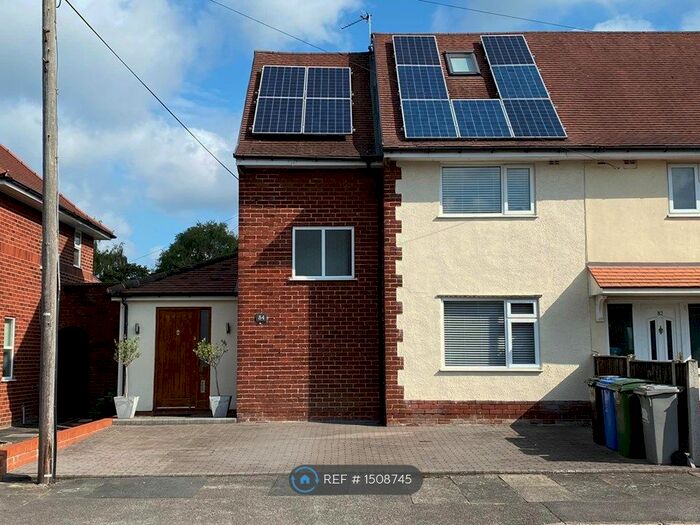 4 Bedroom Semi-Detached House To Rent In The Mount, Altrincham, WA15